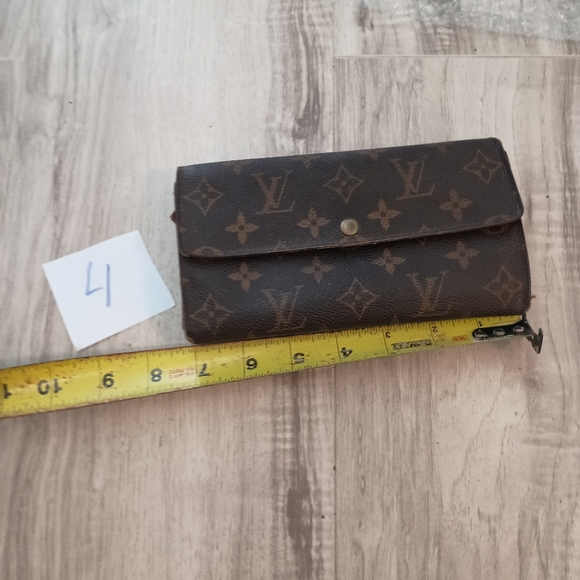 Authentic LOUIS VUITTON LV Vintage Monogram Wallet Envelope Leather - Picture 12 of 13